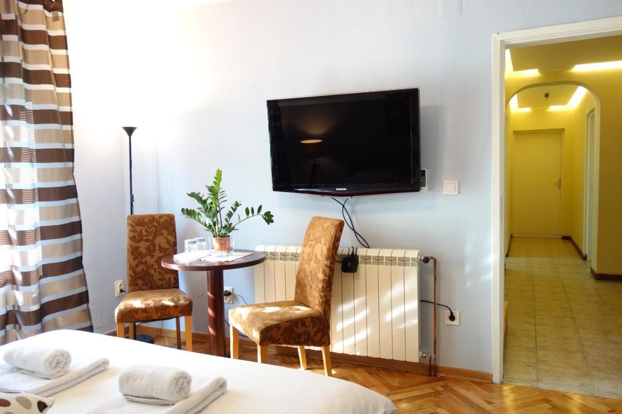 Villa Quantum Beograd Esterno foto